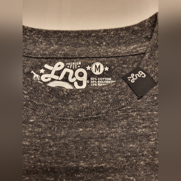 Hello Kitty Graphic T-shirt Women's Size Medium New without tags - Picture 4 of 8